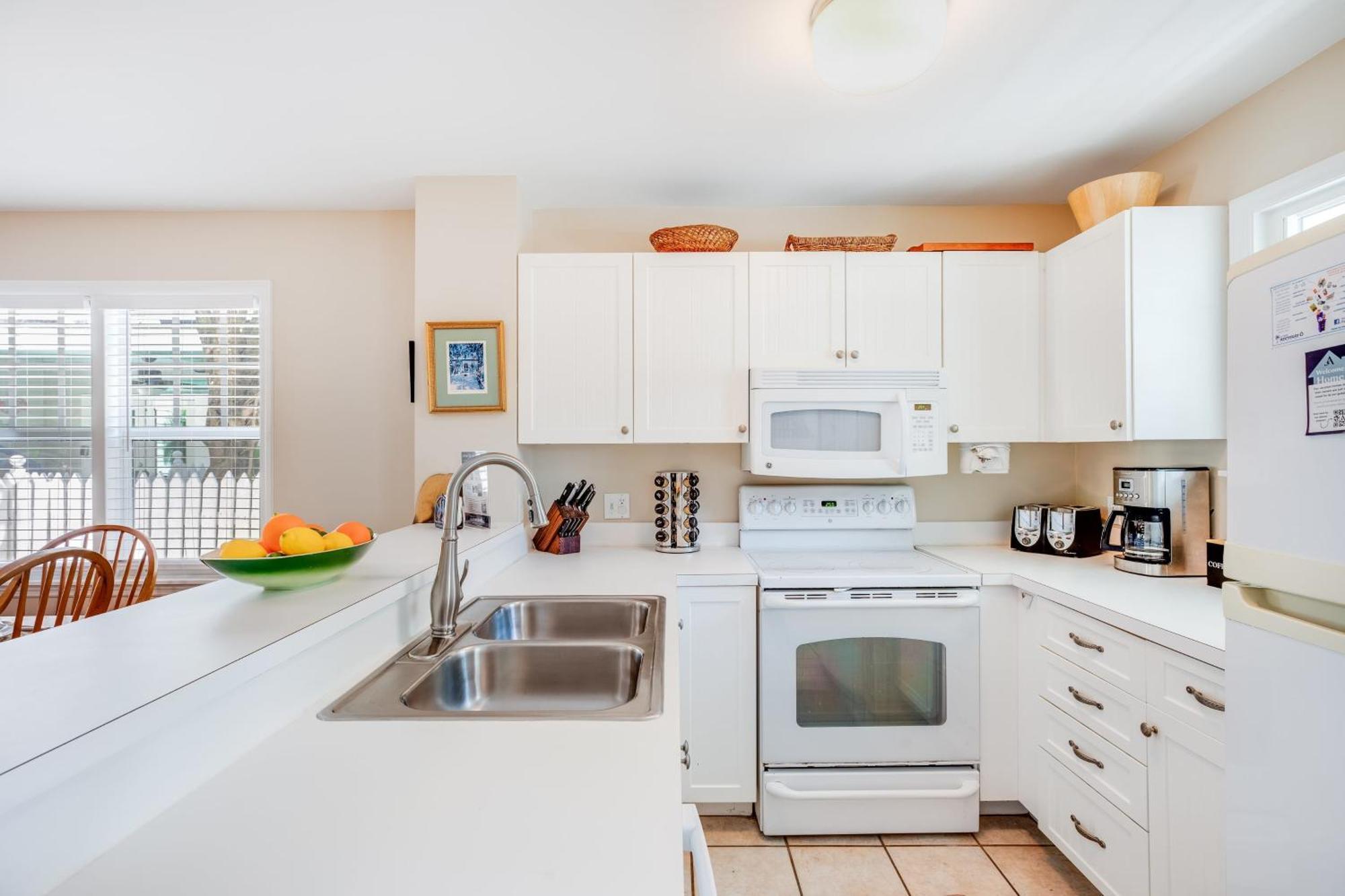 Holiday home Linger Longer By Avantstay Walkable Gated Community Shared Pool Week Long Only Key West